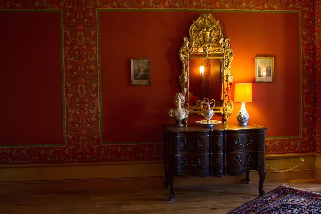 Chateau Du Besset Saint-Romain-de-Lerps Cameră foto